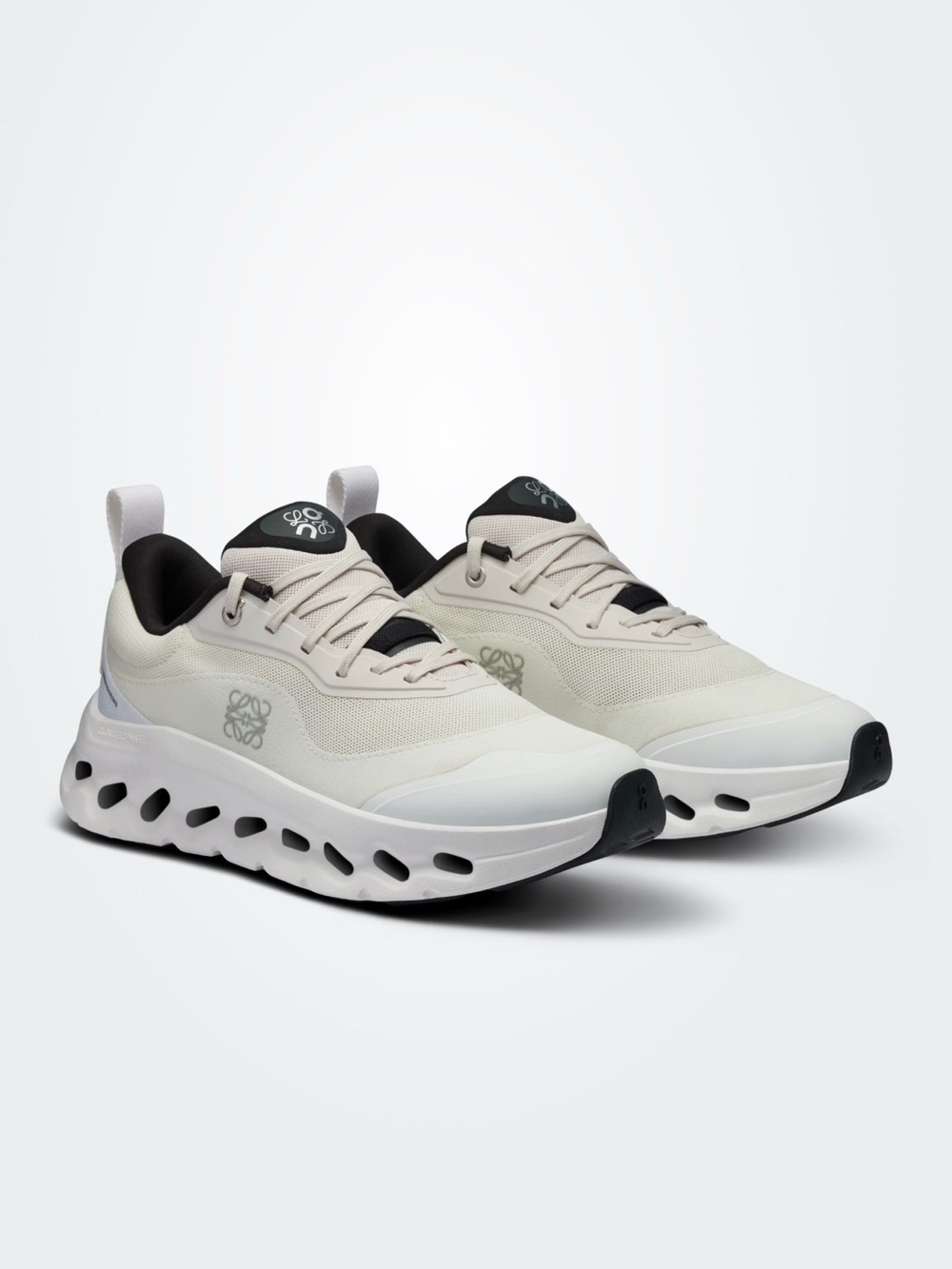 Loewe x On Running Cloudtilt 2.0 Sand White Sneakers Size 7